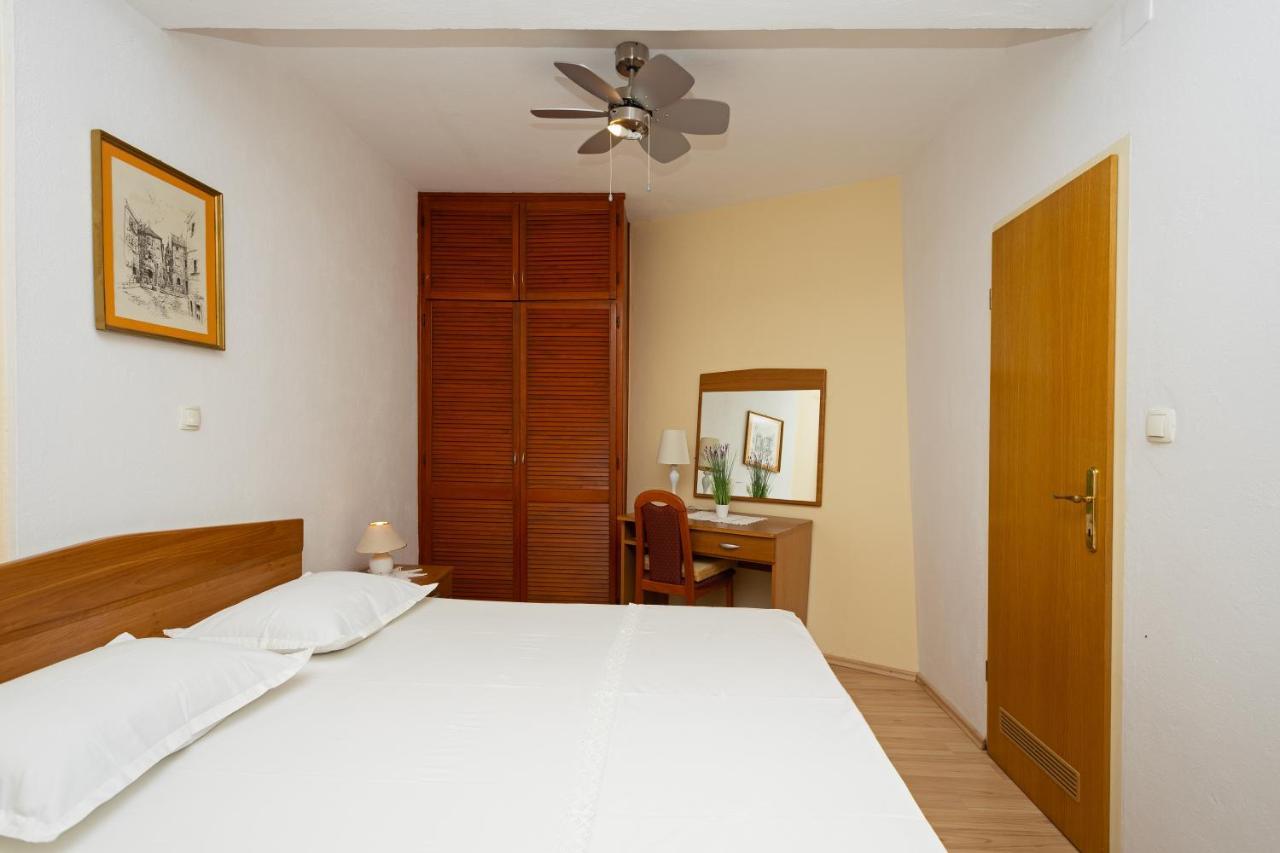 Balic Apartments - Zf Hvar Hvar Town Esterno foto