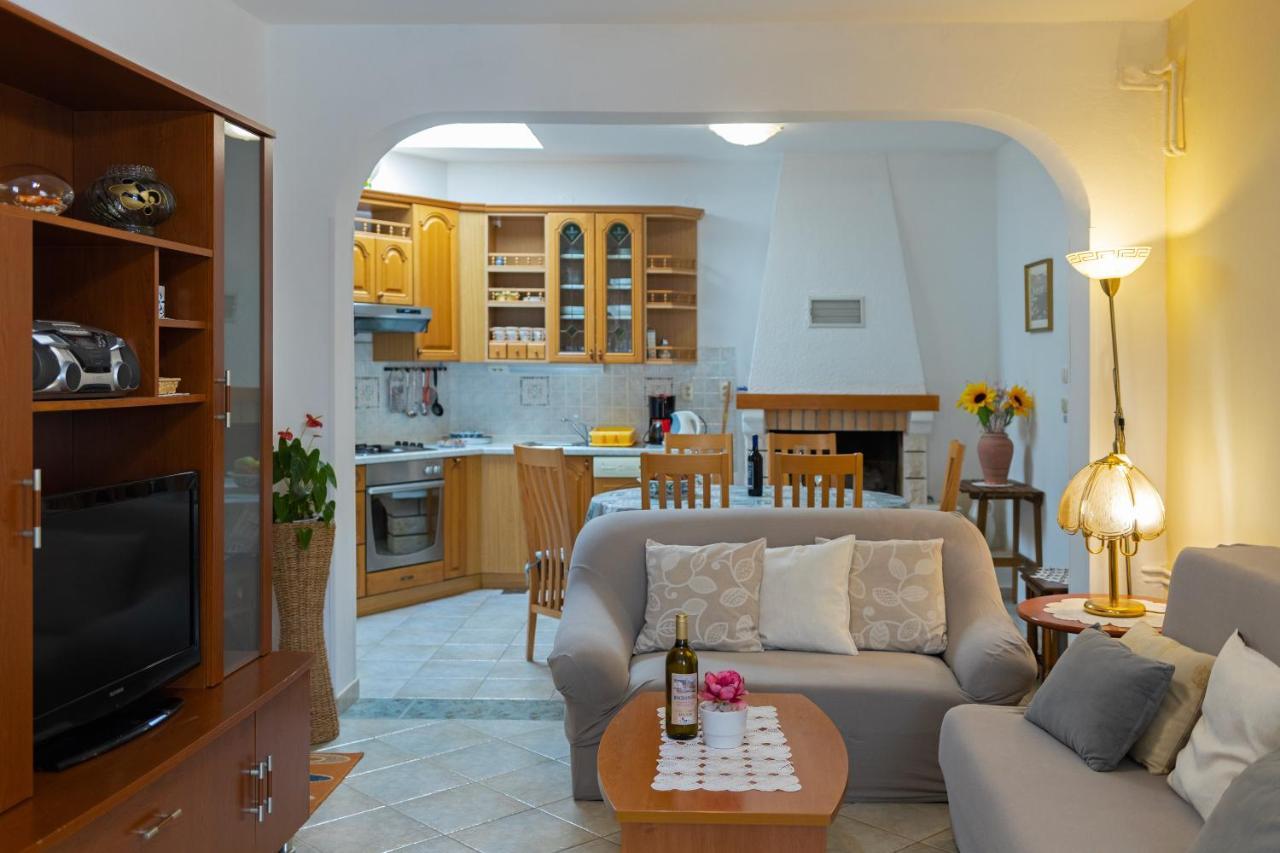 Balic Apartments - Zf Hvar Hvar Town Esterno foto