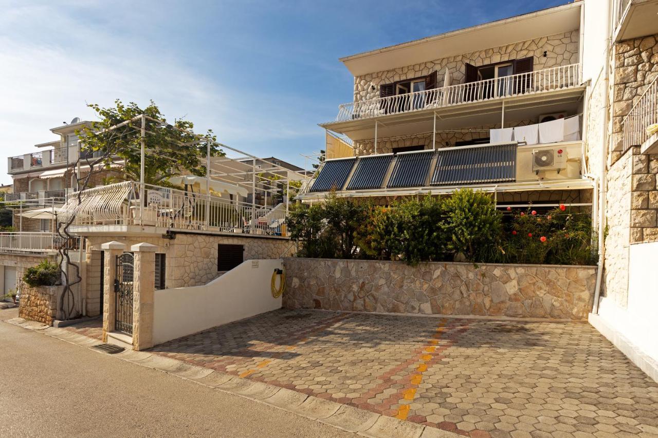 Balic Apartments - Zf Hvar Hvar Town Esterno foto