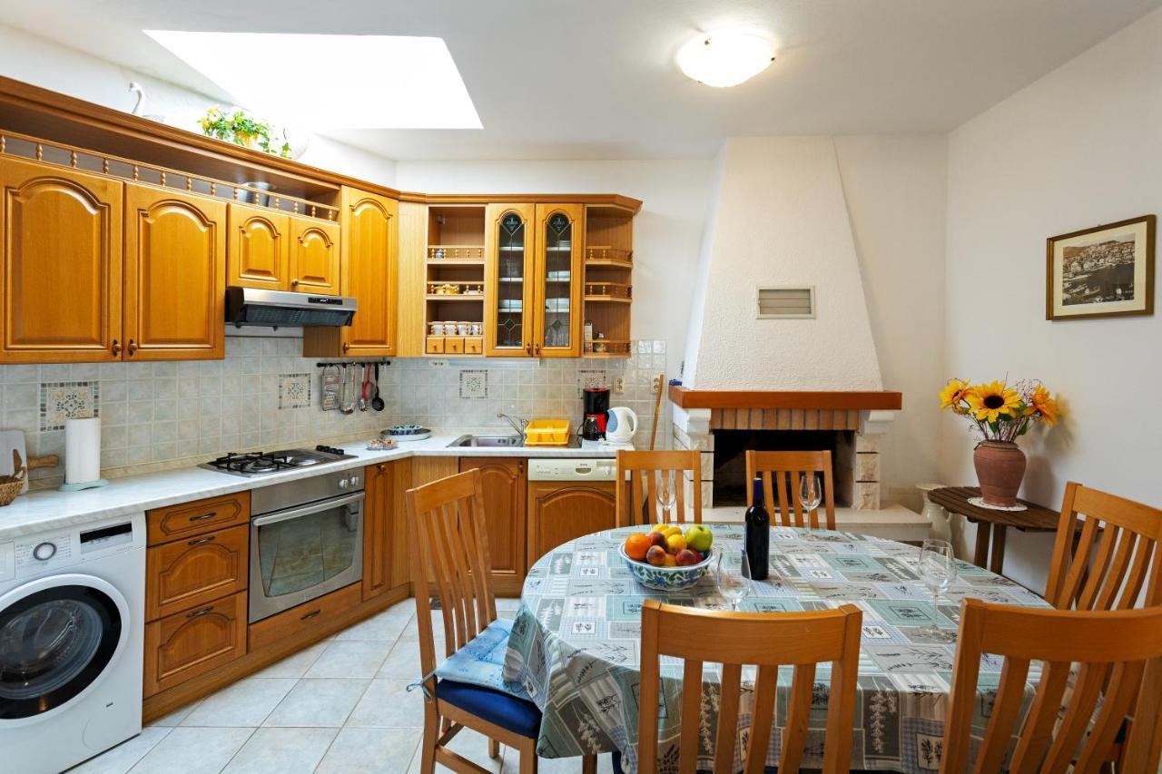 Balic Apartments - Zf Hvar Hvar Town Esterno foto