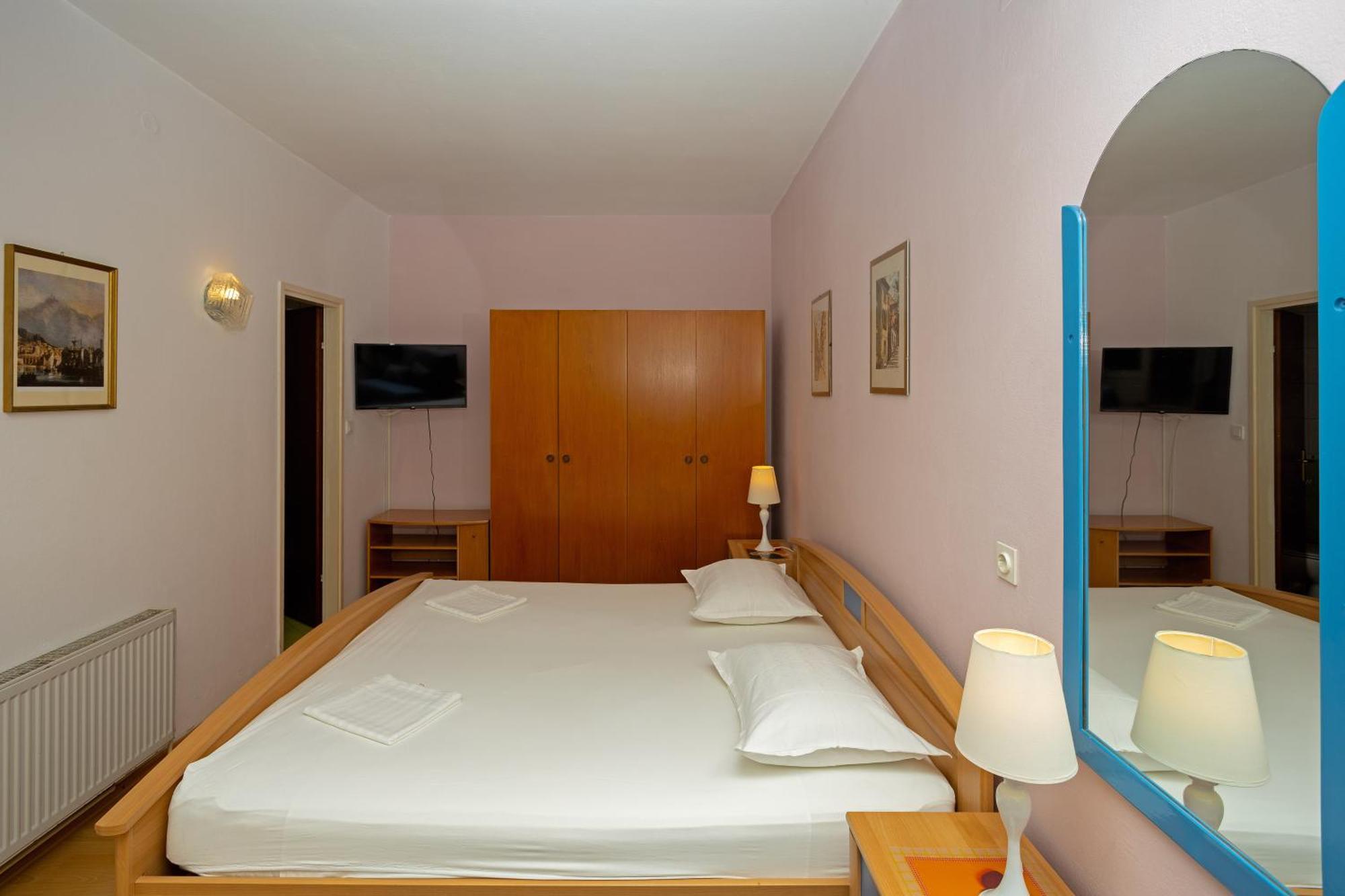 Balic Apartments - Zf Hvar Hvar Town Esterno foto